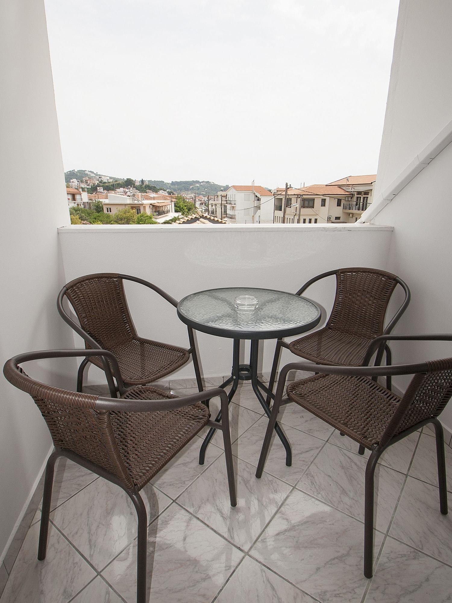 Pension Pineapple Skiathos Exterior foto