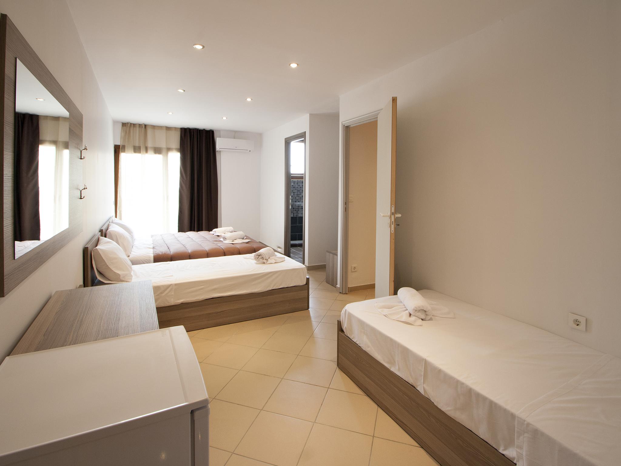 Pension Pineapple Skiathos Exterior foto