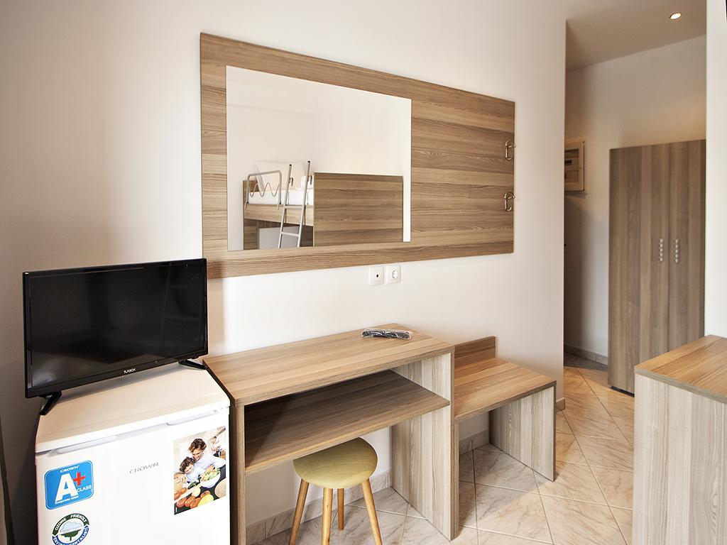 Pension Pineapple Skiathos Exterior foto