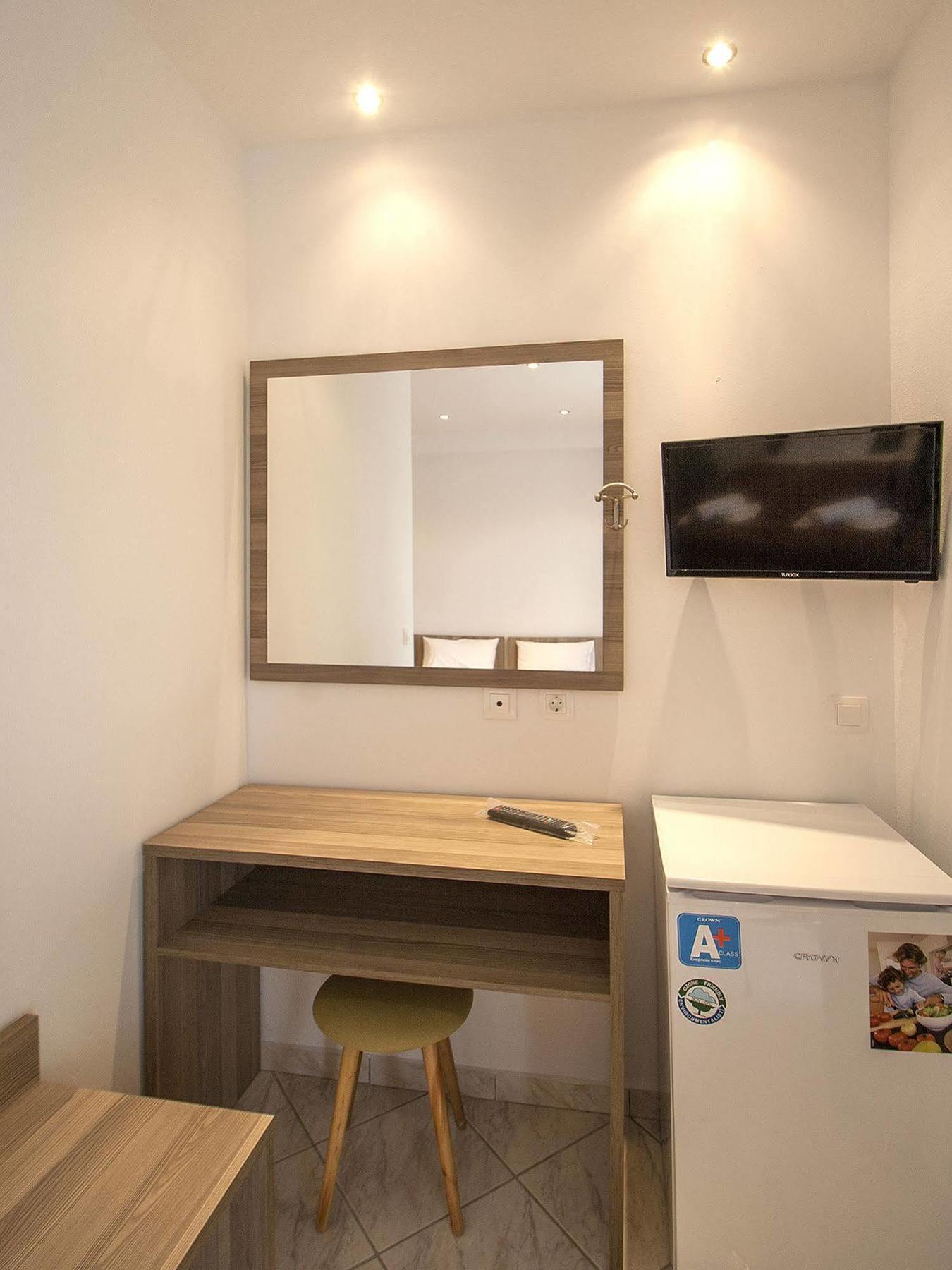 Pension Pineapple Skiathos Exterior foto