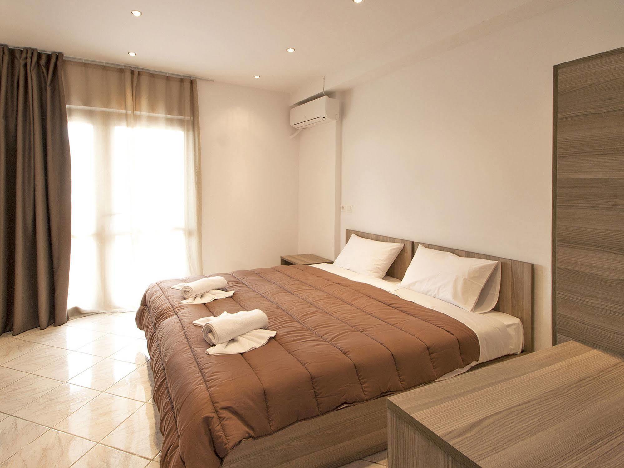 Pension Pineapple Skiathos Exterior foto